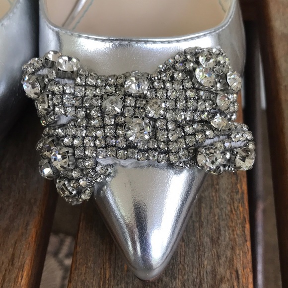 Betsey Johnson Silver Jewel Bow Heels - Picture 4 of 13